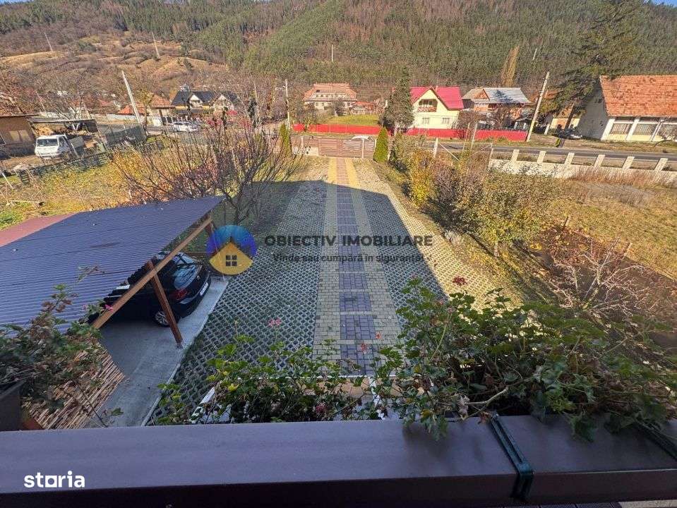 Casa si teren langa lacul Pangarati , mobilata si utilata - Imagine principală: 4/19