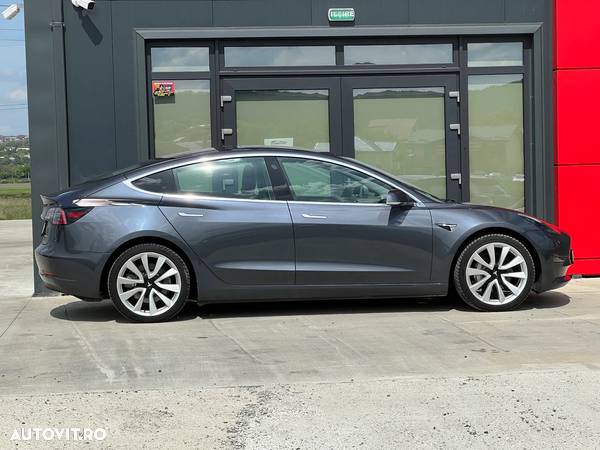 Tesla Model 3 Langstreckenbatterie Allradantrieb Dual Motor - 6