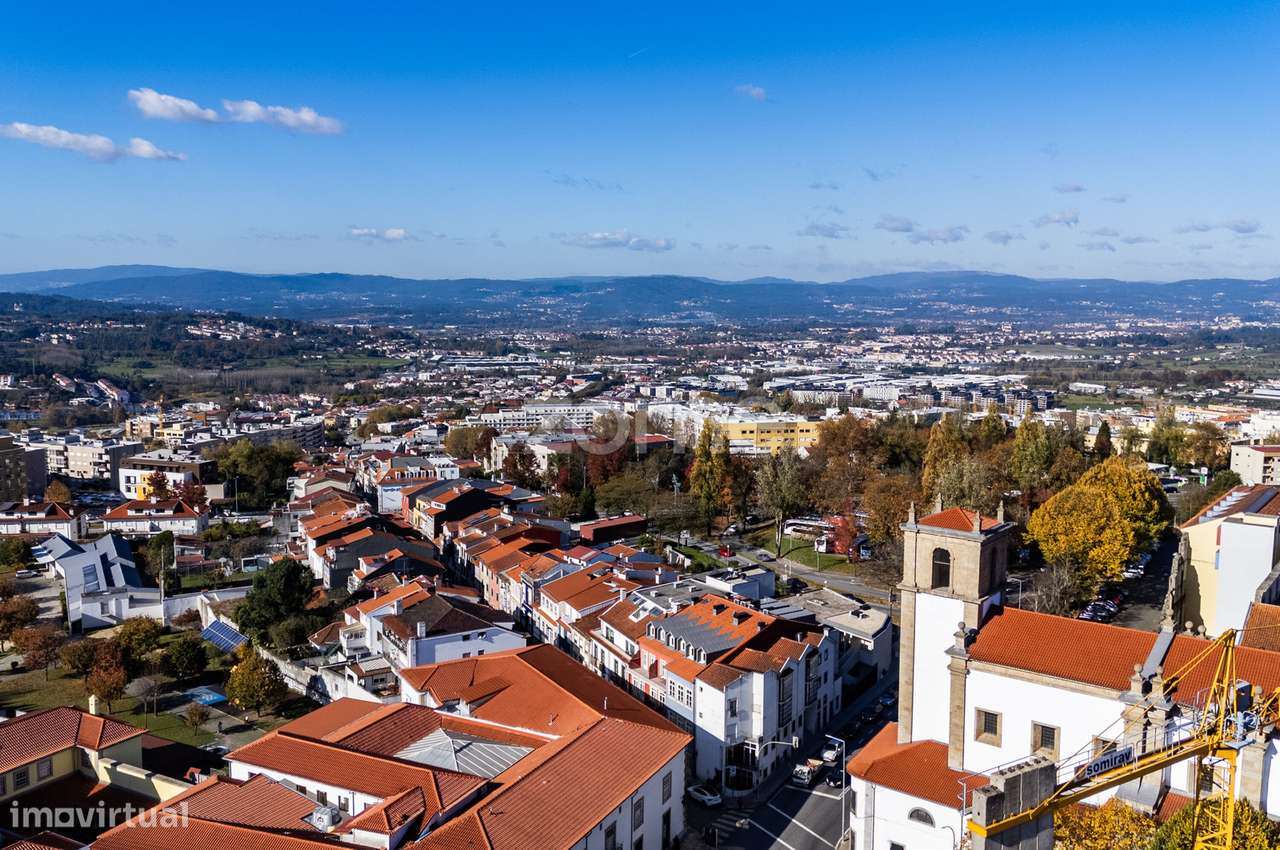 Loja 100 m² para Arrendamento no Centro Histórico de Braga - Grande imagem: 2/21