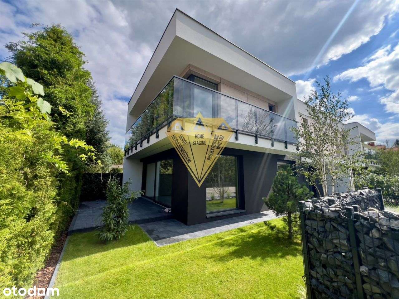 Apartament z ogrodem i 2 miejscami parkingowymi.-3