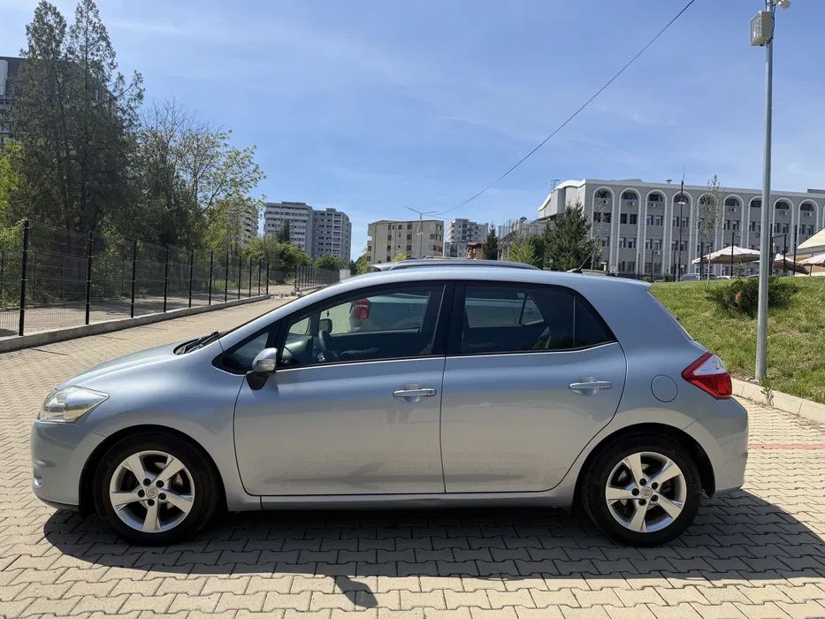 Toyota Auris 1.3 Dual VVT-i Terra 2010