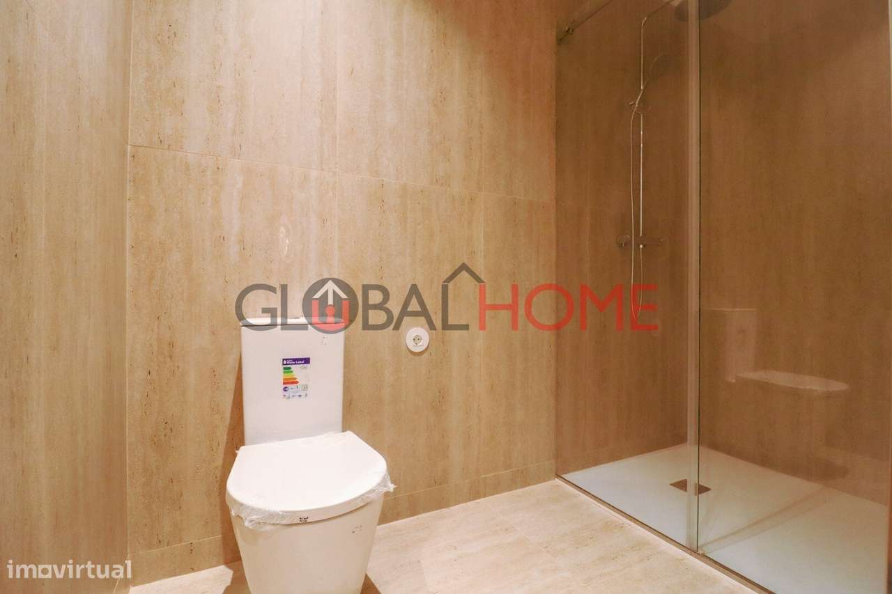 Apartamento T2 Renovado com Terraço em Fânzeres-47