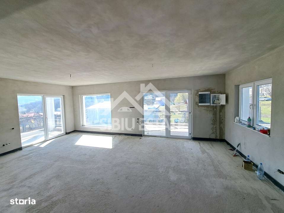 Casa noua cu garaj, terase, teren 600, Sibiu Tocile - Imagine principală: 5/19