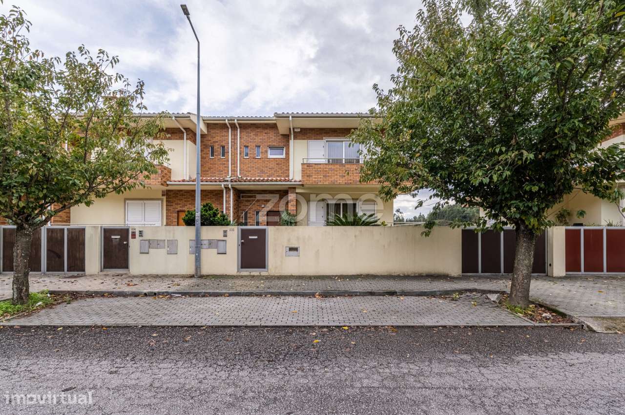 Moradia T3 com 3 Suítes - Esmeriz, VN Famalicão - Grande imagem: 2/40