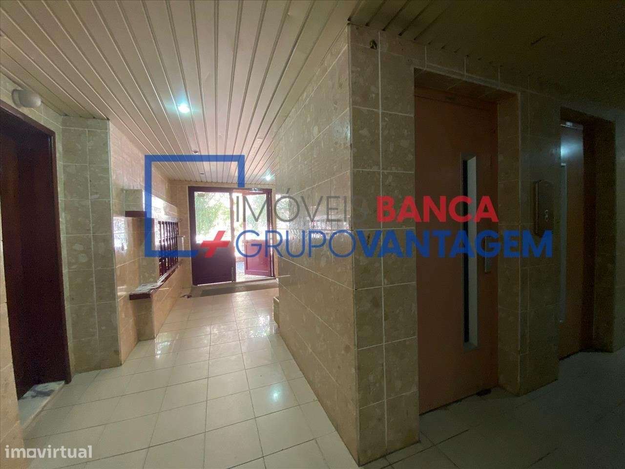 Apartamento T2, para Venda, em Setúbal - Grande imagem: 2/10