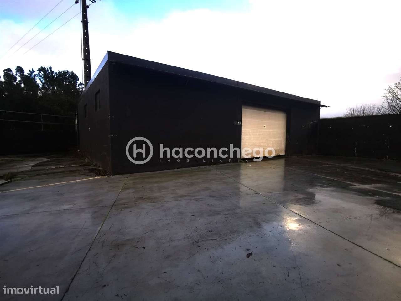 Pavilhão em Manhente - Grande imagem: 4/24