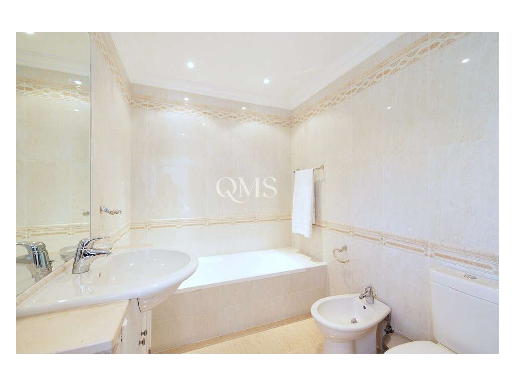 Moradia T4 Frente Golfe com Piscina & Total Privacy Vale do Lobo Al...-40