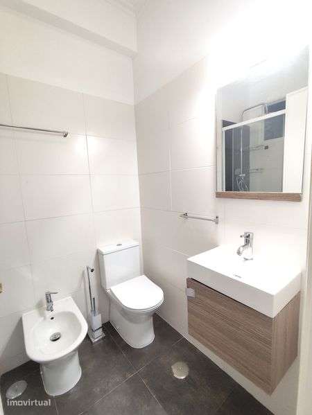 T2 Monte Abraão junto CTT - Grande imagem: 5/6