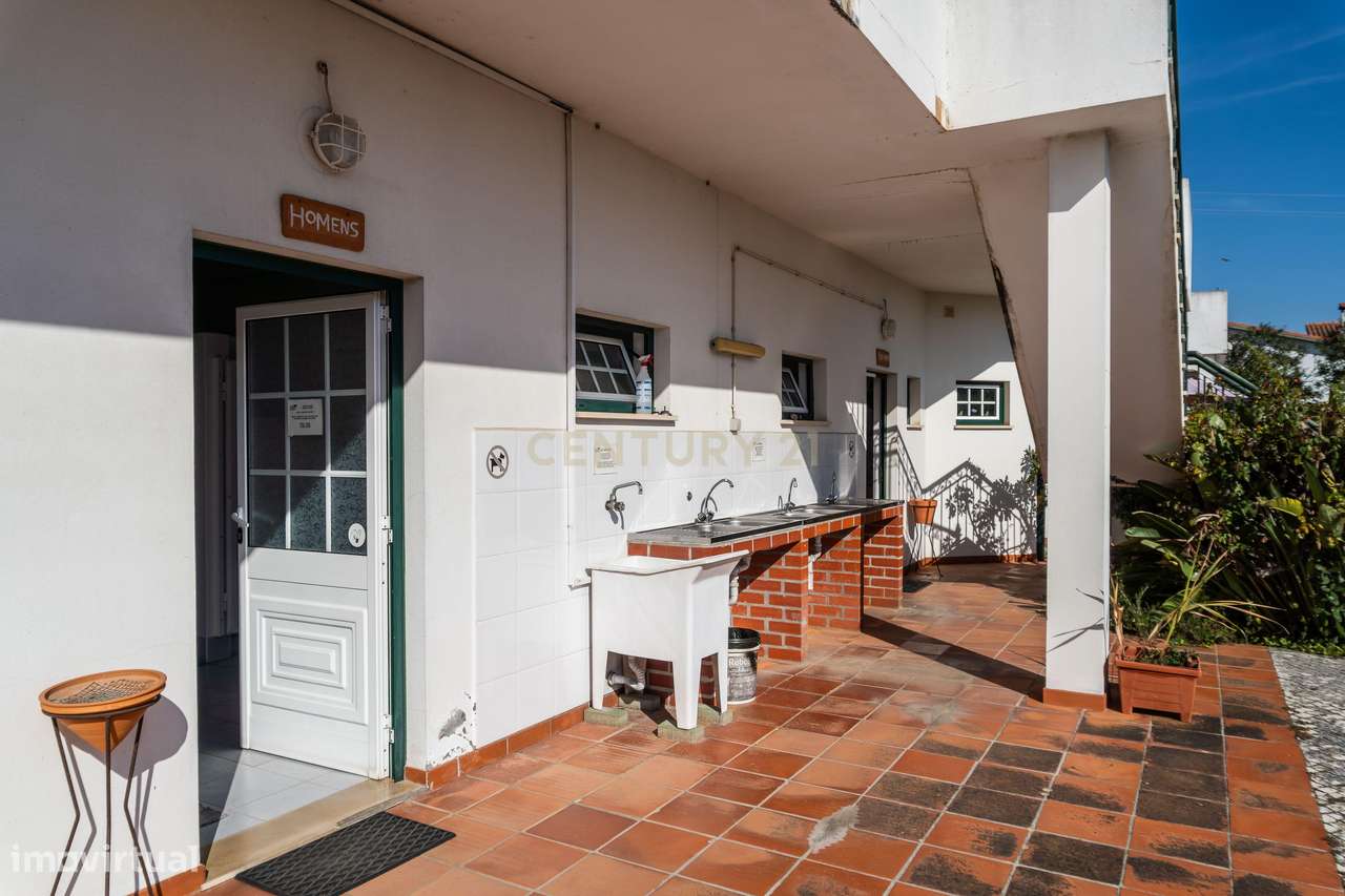 Oportunidade de investimento: edifício habitacional + piscina + terren-15