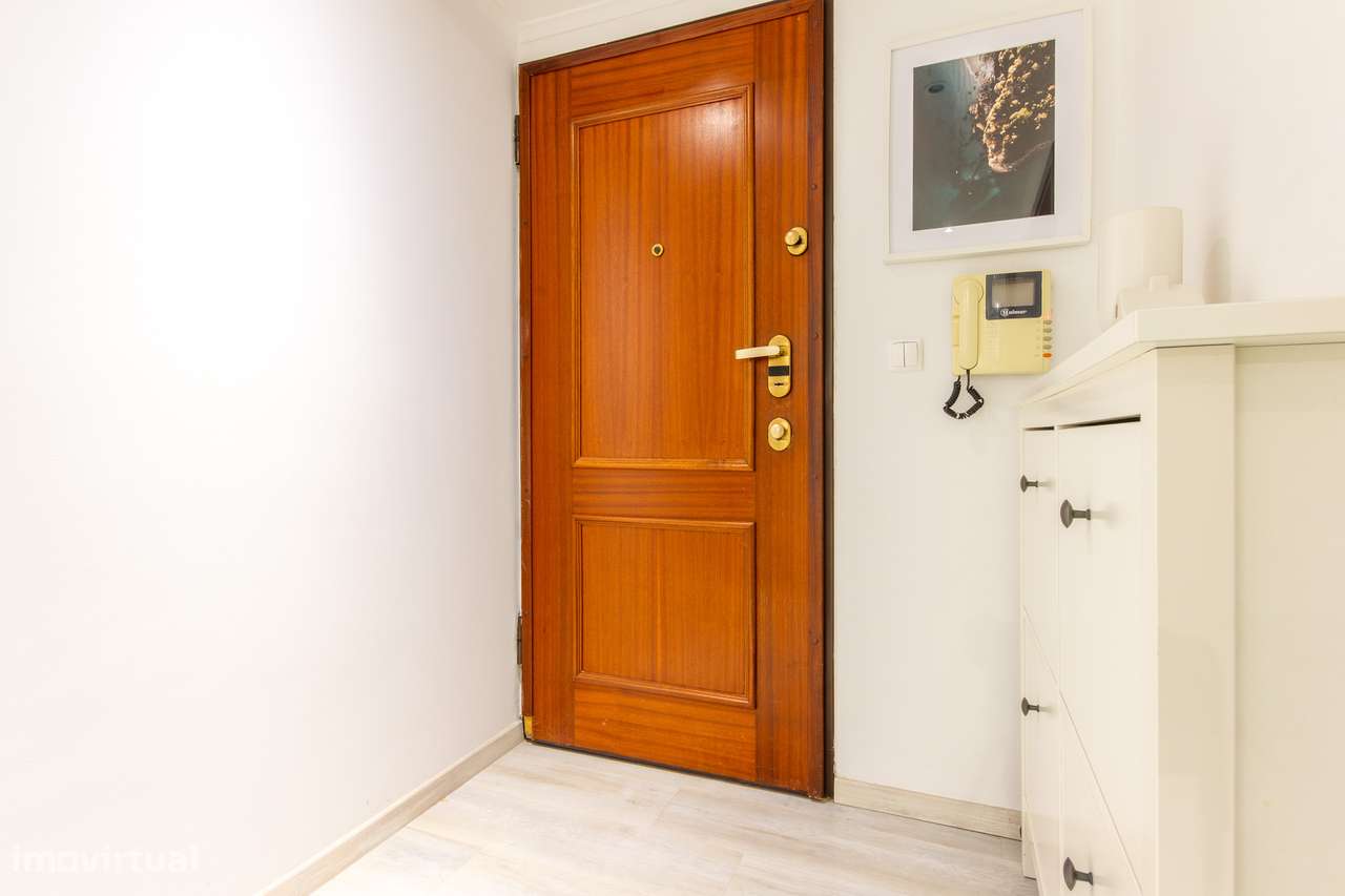 Santa Marta do Pinhal/Corroios-Apartamento de 3 assoalhadas-remodelado-18