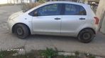 Capota Motor  Toyota Yaris 2008 Hatchback Argintiu - 6