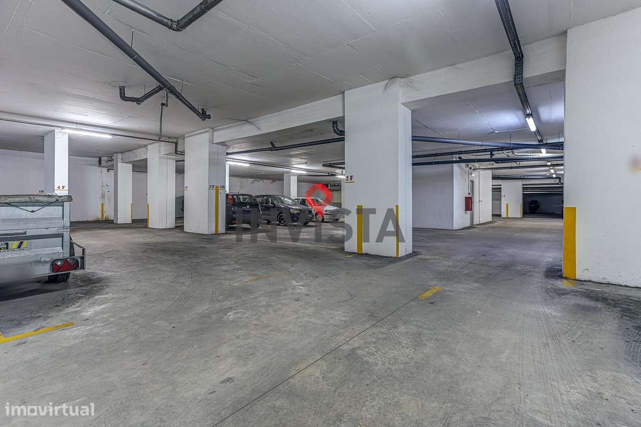 Apartamento T3 com parqueamento-23