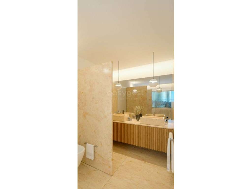 Penthouse T4 Duplex - Condomínio Conde da Ribeira - Alcântara - Grande imagem: 5/9