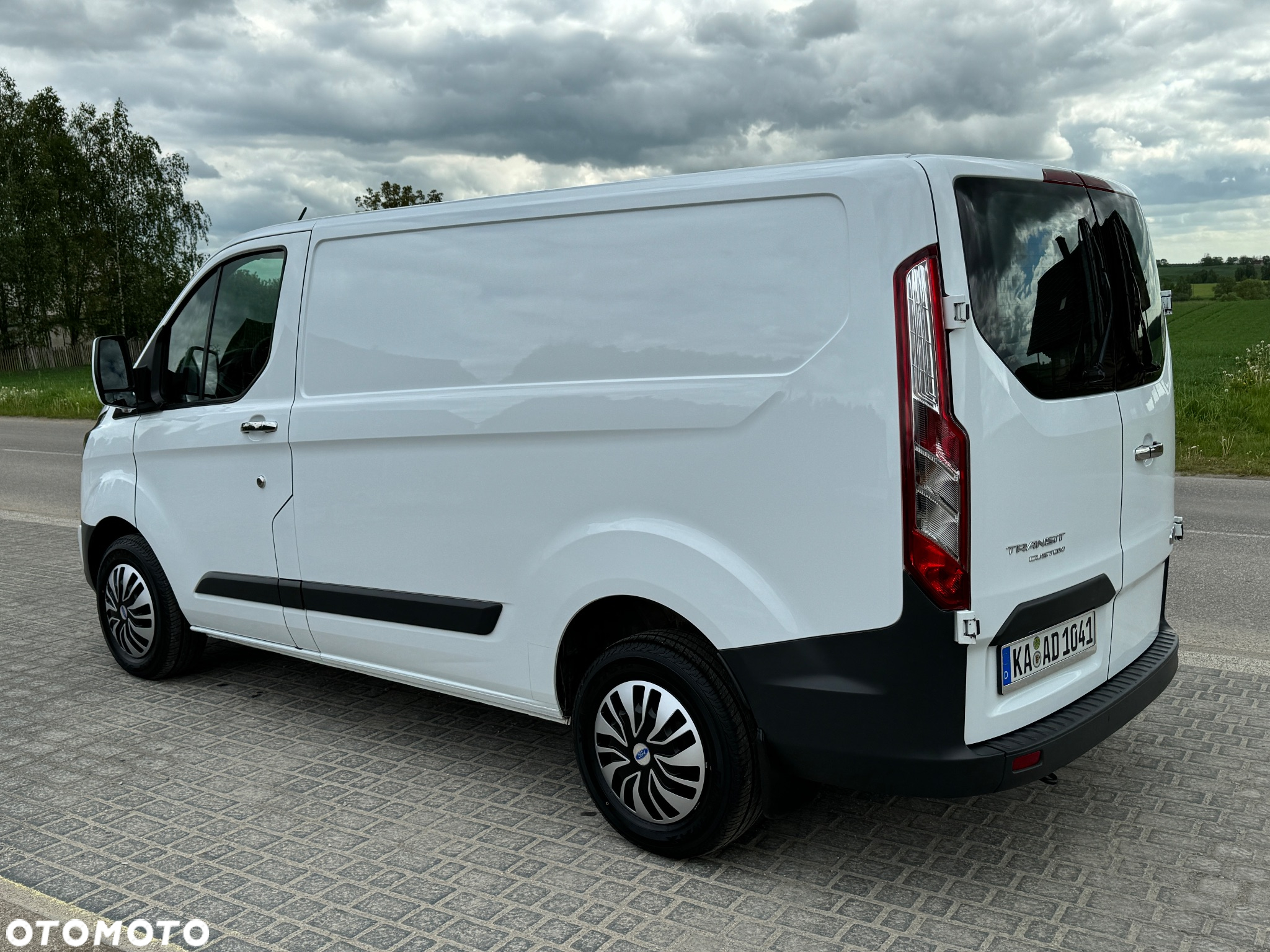 Ford Transit Custom - 10