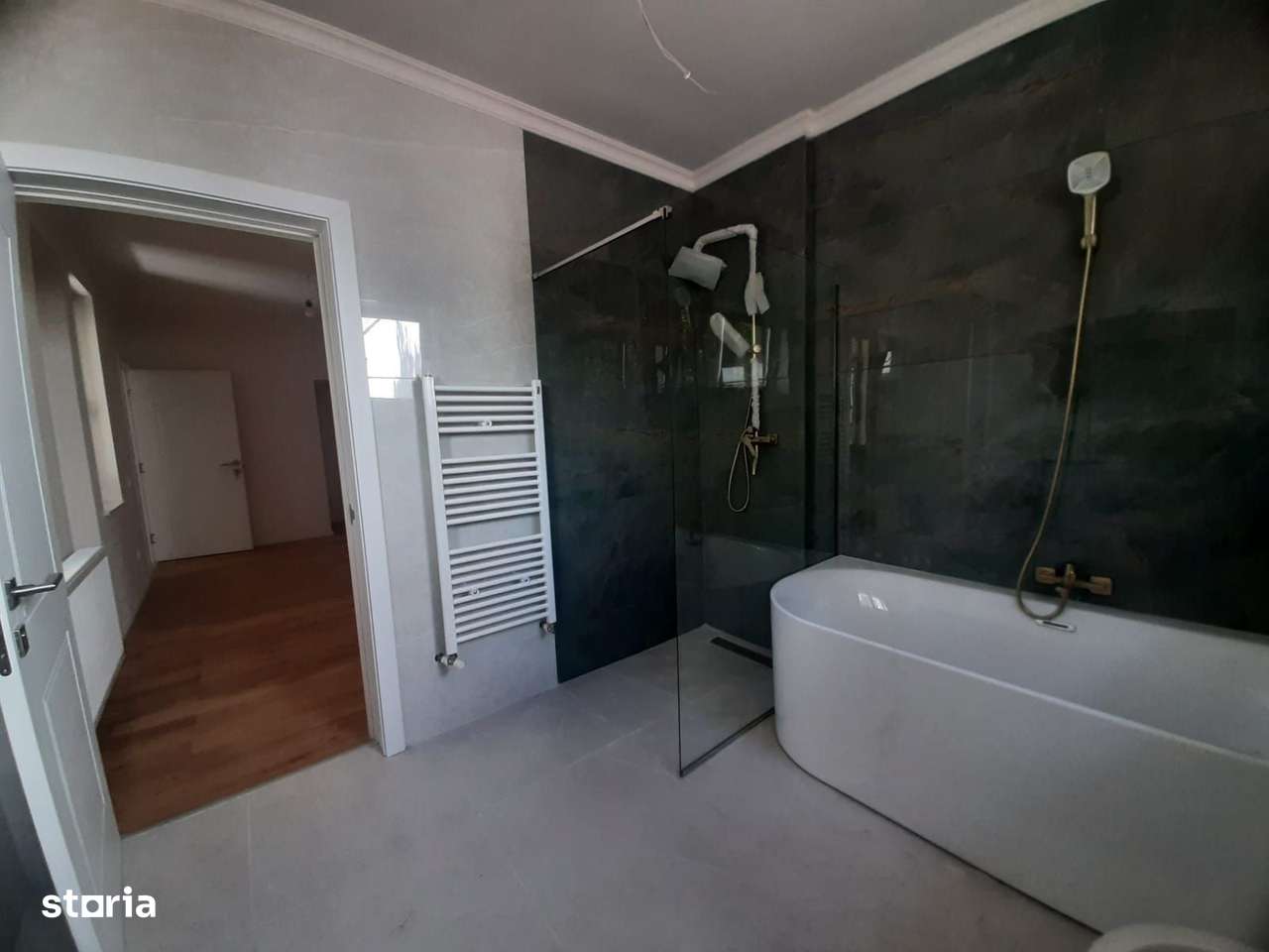 Casa de vanzare in Piata Abator-12