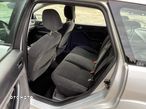 Ford Focus 1.6 16V Ghia - 10