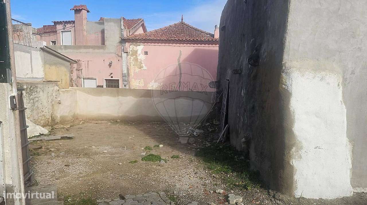 Moradia T2 à venda em Sintra-5