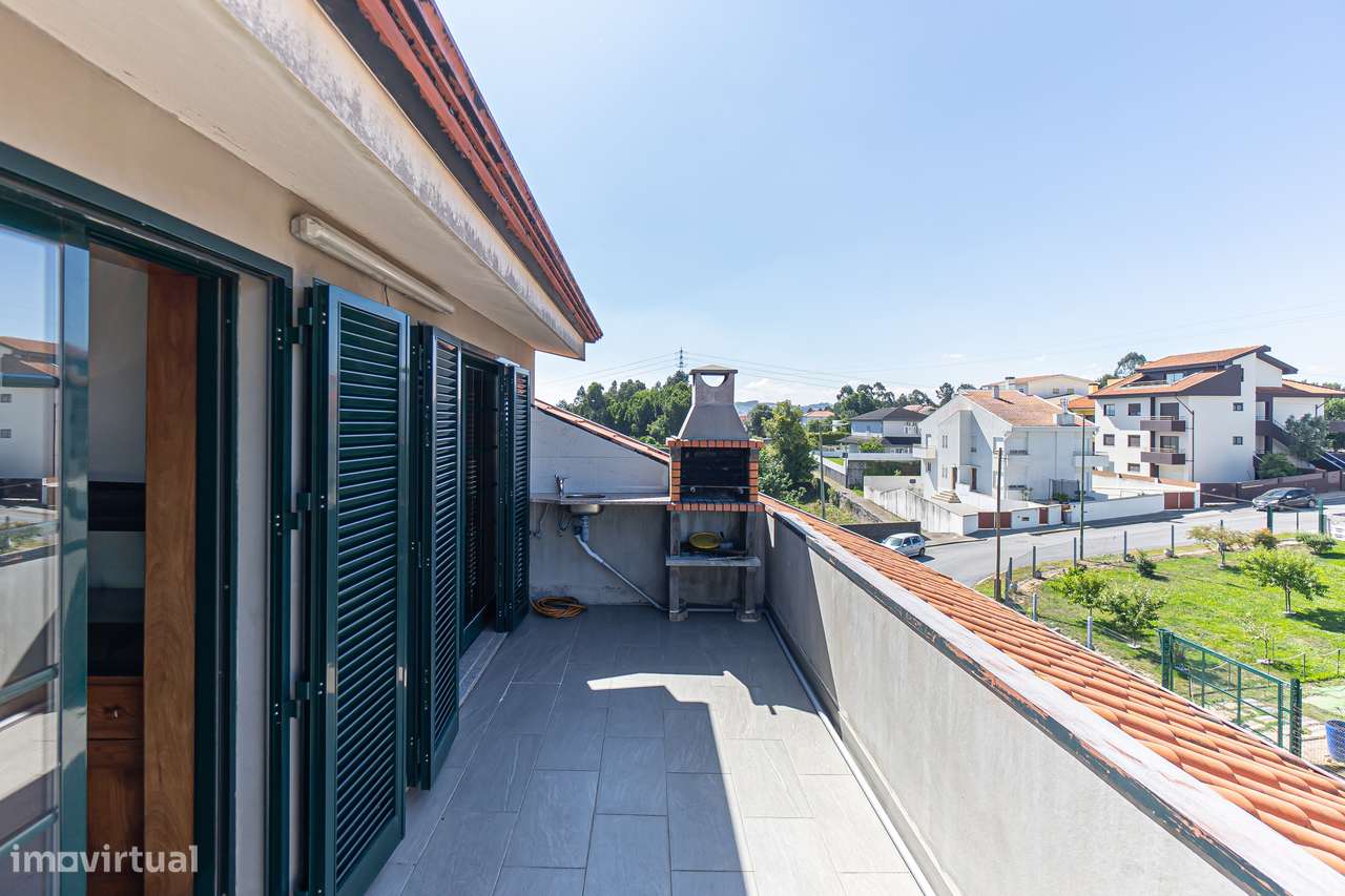 Andar Moradia T3 Duplex em Pedroso-14