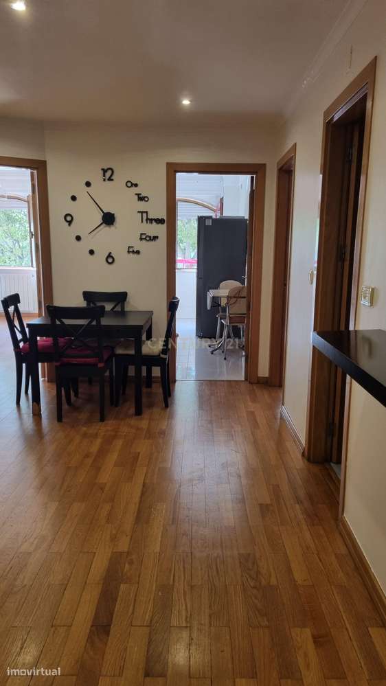 Apartamento T1+1 com garagem - Oportunidade Única - Grande imagem: 2/35