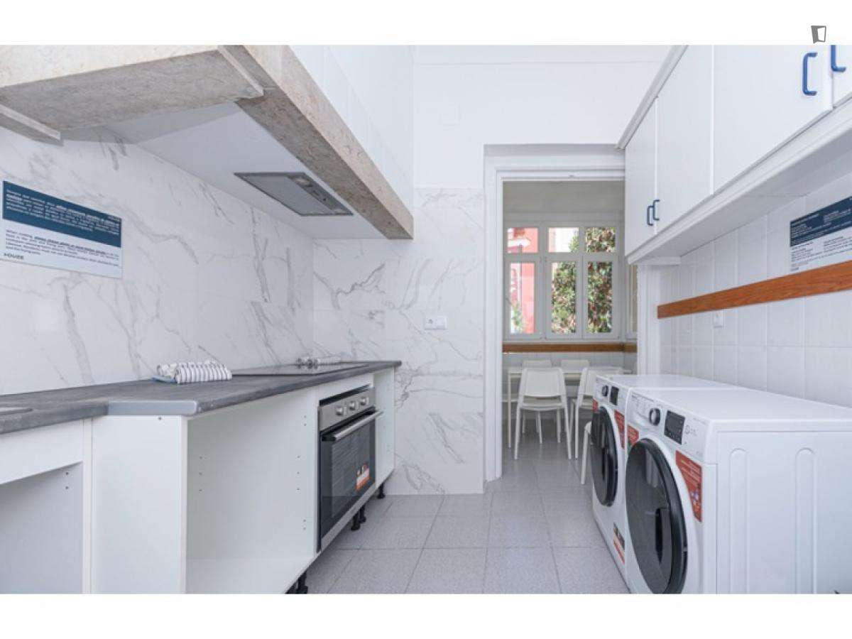 Quarto - localizado em Lapa Lisbon - Grande imagem: 5/10