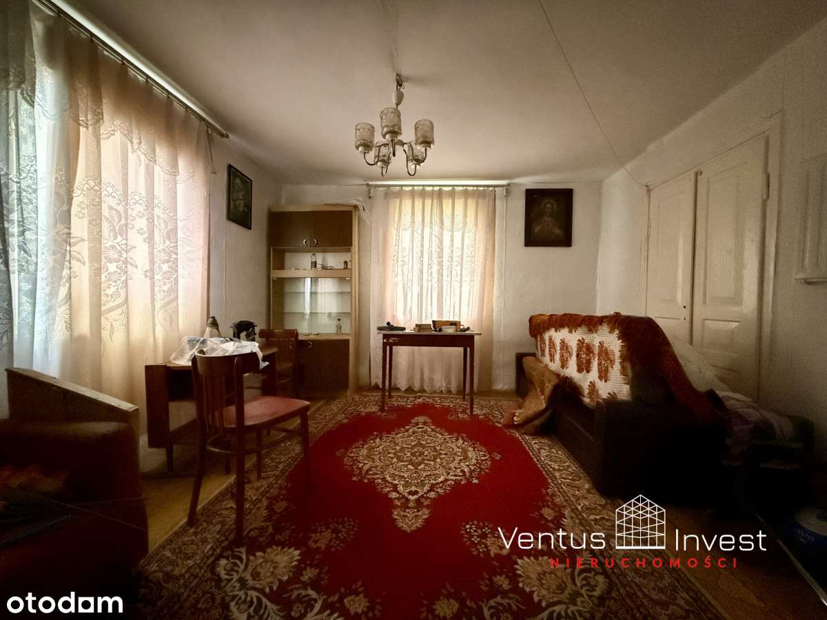 Siedlisko z potencjałem na sprzedaż w Zembrowie-5