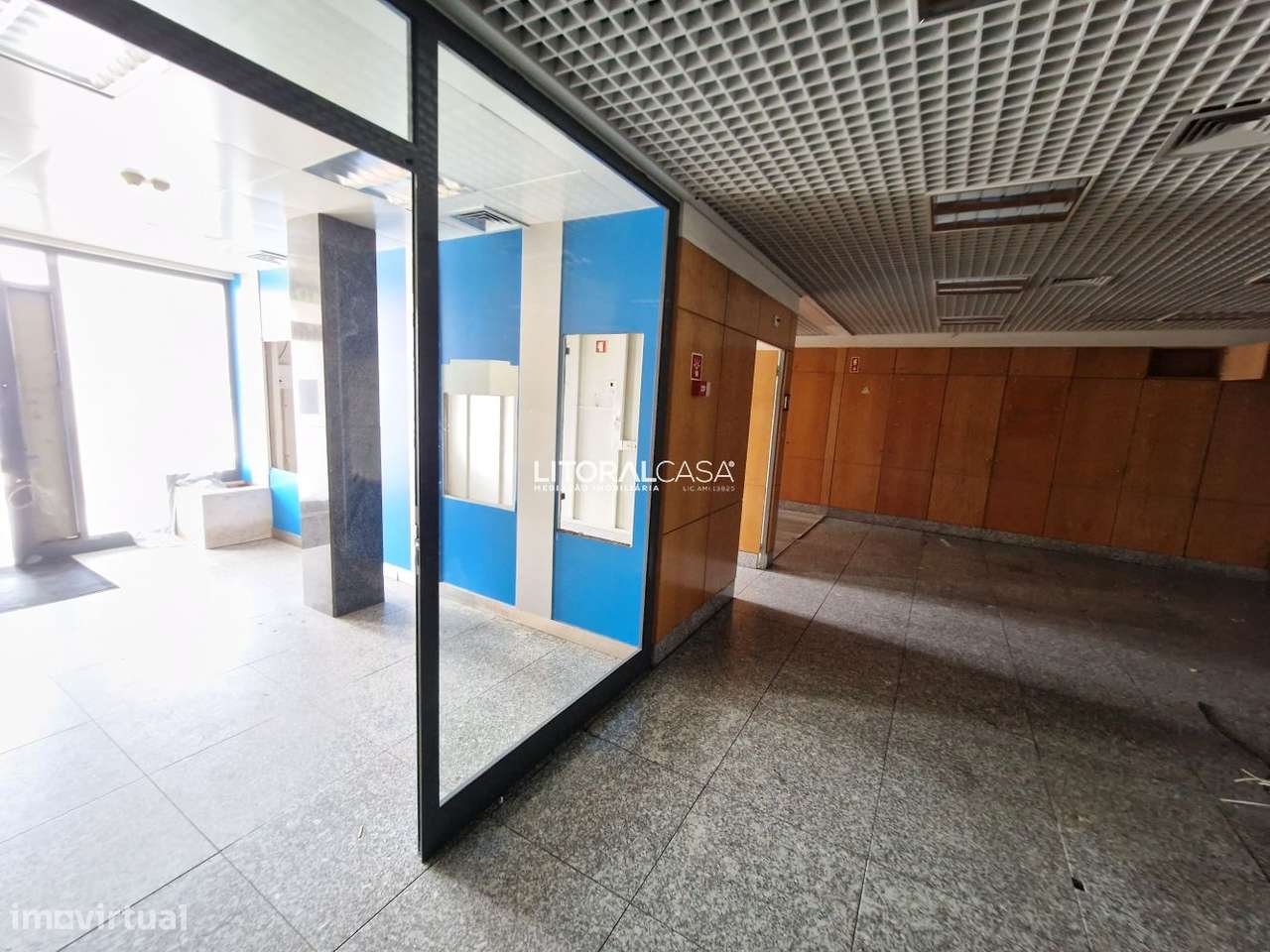 Loja de Rua na Av. José Estevão - Gafanha da Nazaré - Grande imagem: 3/18