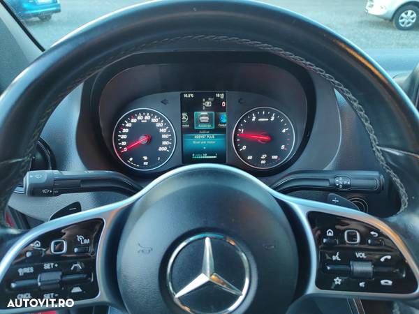 Mercedes-Benz Sprinter 7 loc. bena 3.3 m, automat 2019 - 18