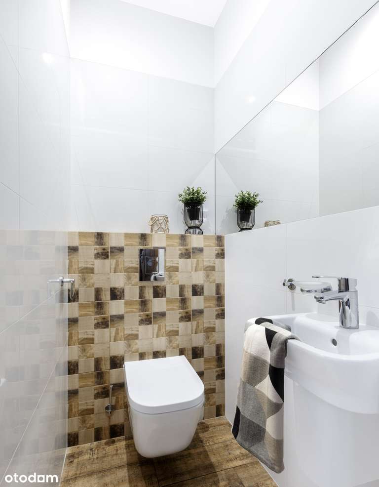 Dom wolnostojący, 250m2, garaż, 4 m.postojowe-13