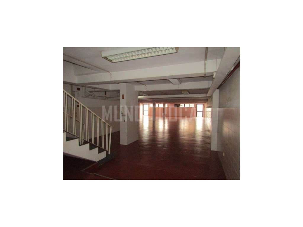 2 lojas comerciais Porto-13