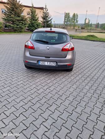 Renault Megane 1.5 dCi Dynamique EDC - 3