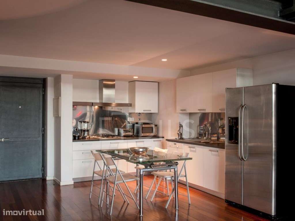 Loft com garagem e arrecadação, mobilado, no condomínio Alcântara L... - Grande imagem: 4/20