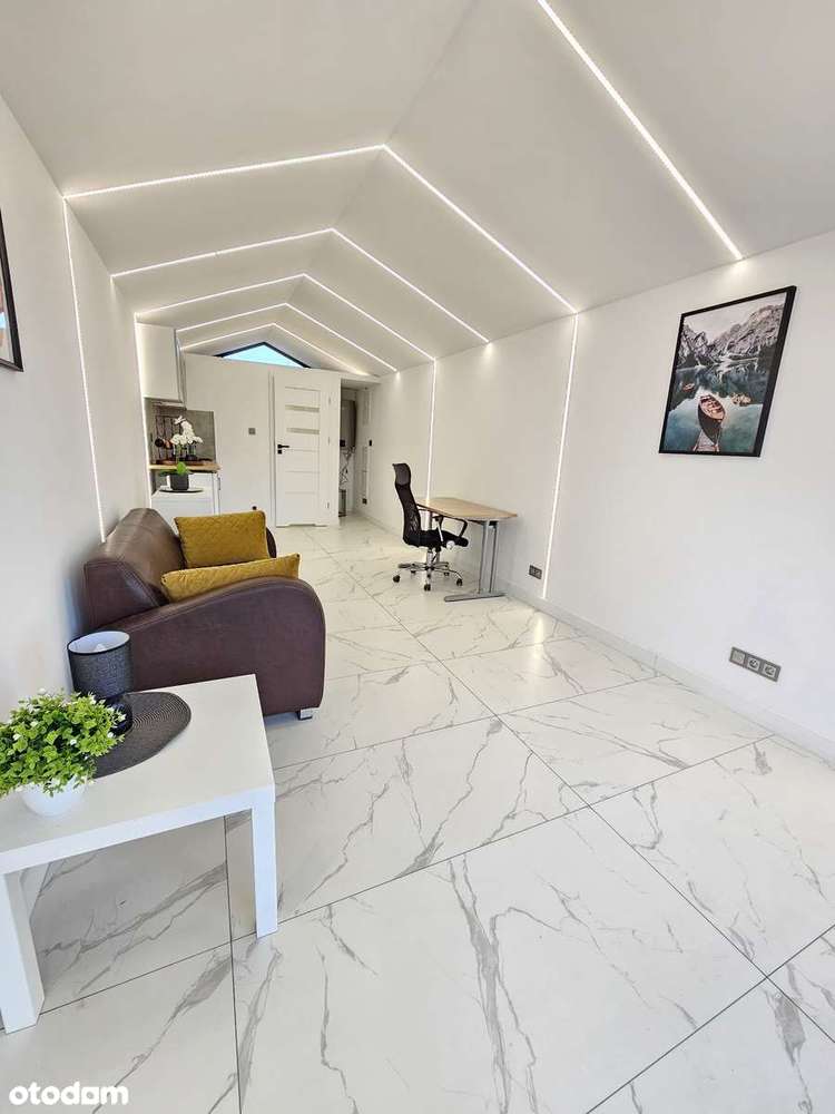 Samodzielny Domek z terenem zielonym - Pełny obrazek: 1/8