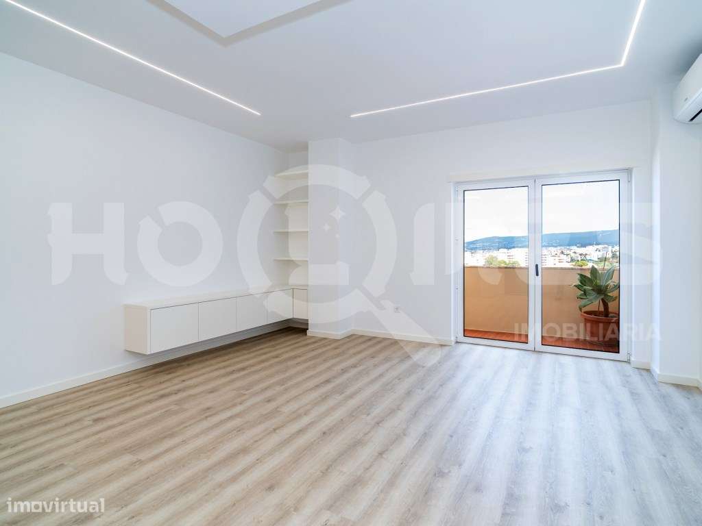 T2 de Luxo no Último Andar | Vista Mar, Serra e Cidade | Centro da ...-12