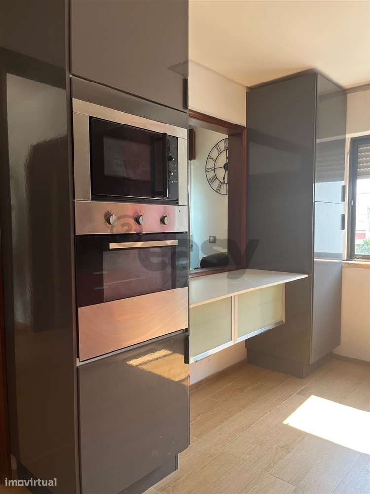 Oportunidade Única! Apartamento T3 com Suite nos Moinhos da Funcheira - Grande imagem: 2/17