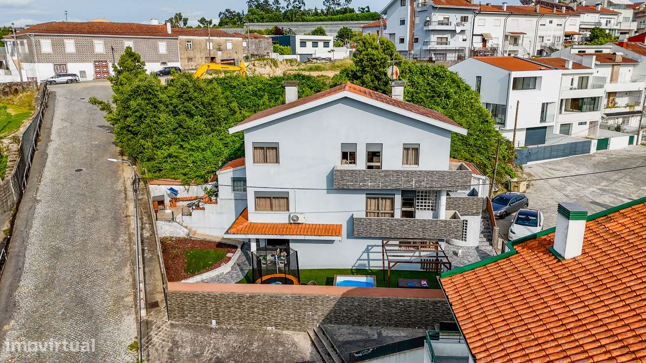 Moradia T3 com piscina e garagem à venda - Grande imagem: 2/47