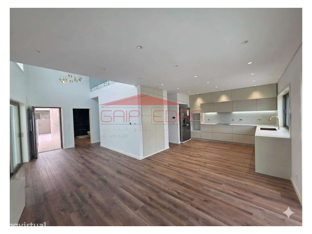 Moradia T3 com jardim e acessibilidade-7