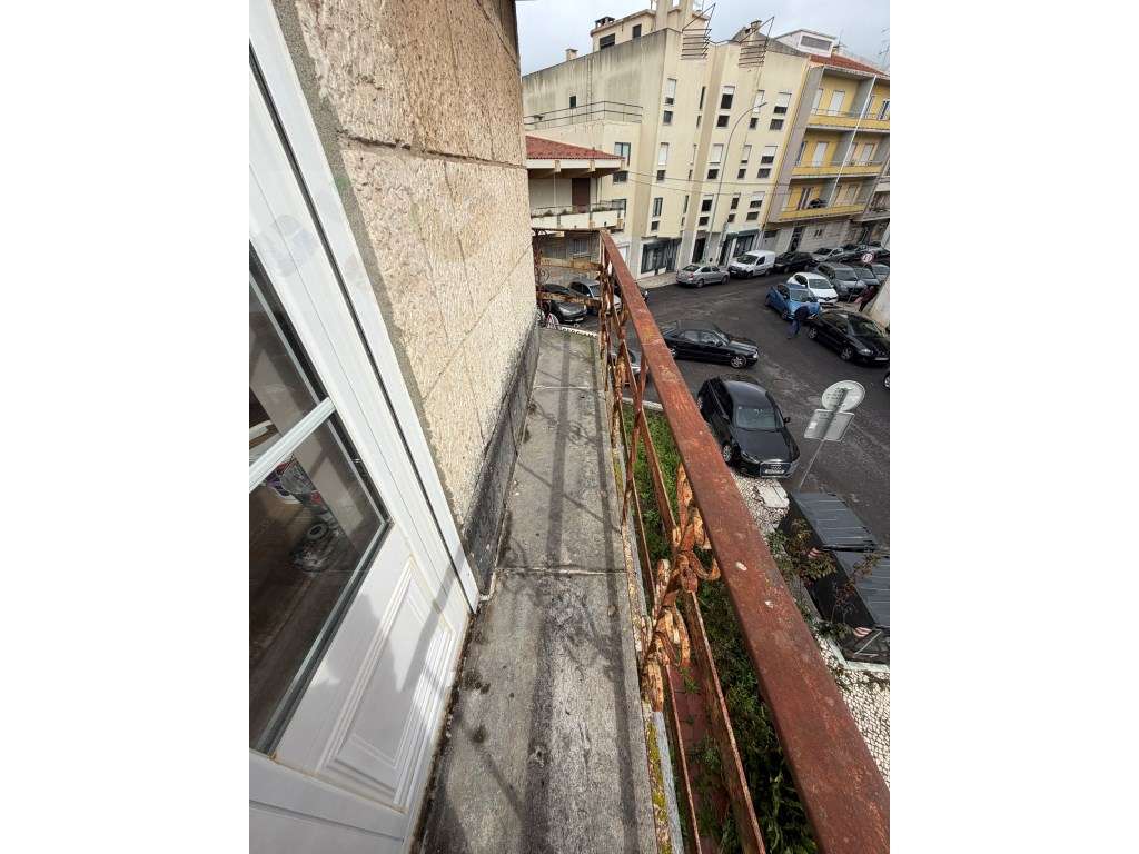 Ótimo T2 - Amadora centro (igreja)-21