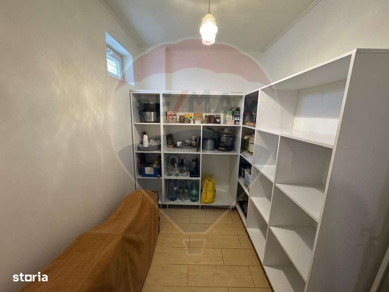 Casă / Vilă cu 6 camere de vânzare în zona Darmanesti-5