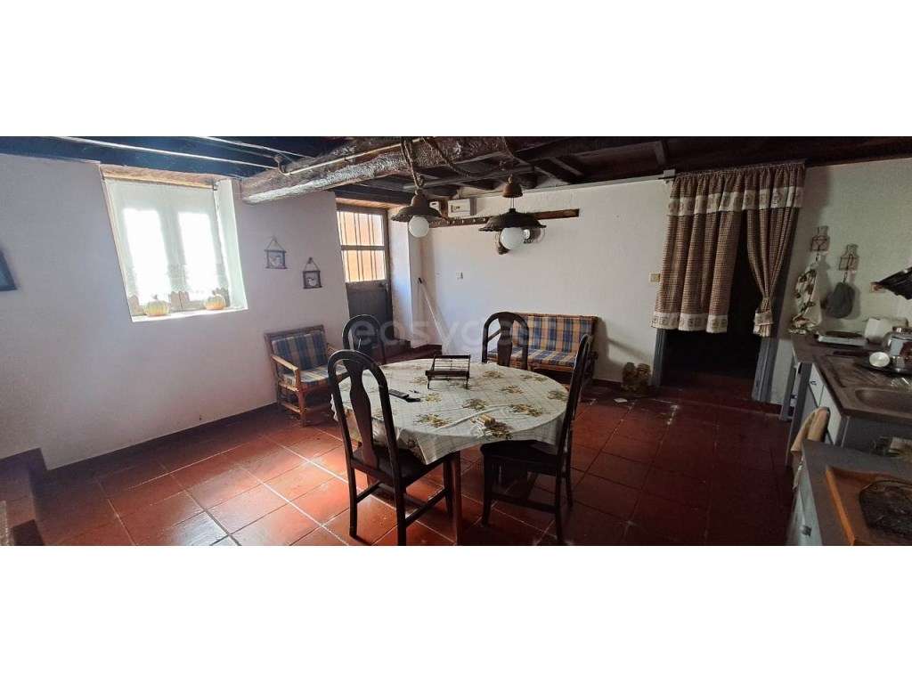 Moradia V1 - Situada em Valcerto - Mogadouro - Grande imagem: 4/14