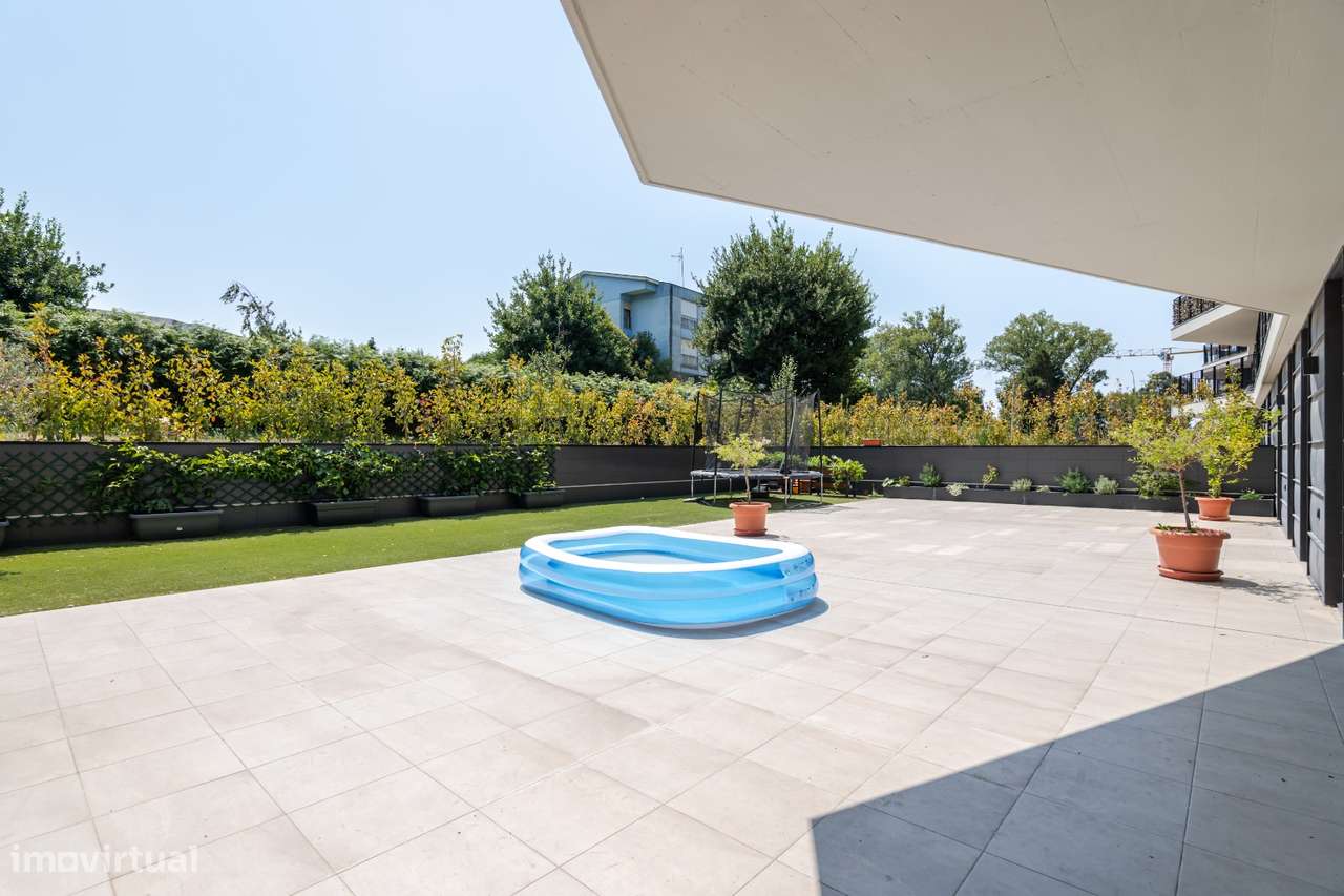Apartamento T3 com terraço, Porto-27