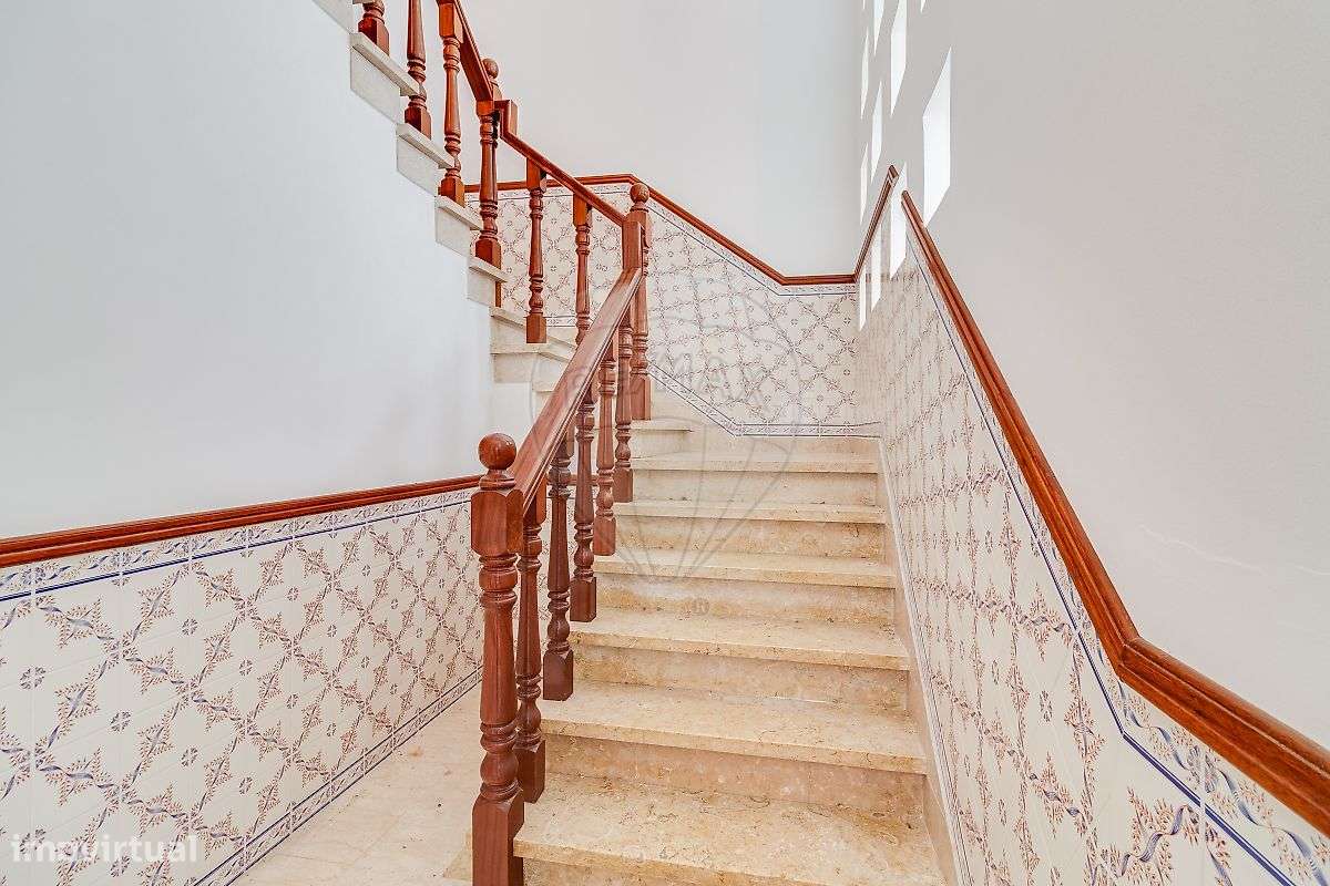 Moradia T8 para venda-12