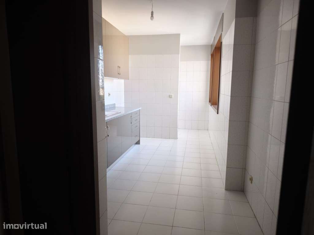 Apartamento T2 em Darque para arrendar - Grande imagem: 3/16