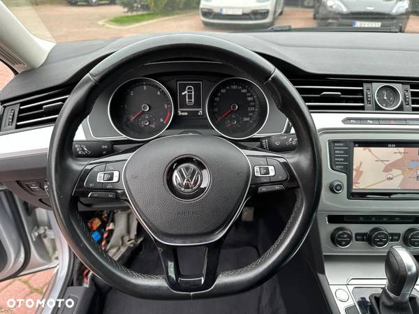 Volkswagen Passat Variant 1.6 TDI (BlueMotion Technology) DSG Trendline - 16