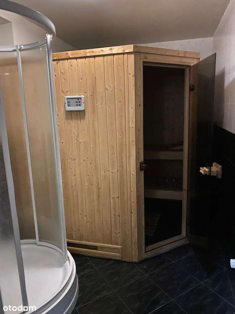 Przestronny dom z pięknym ogrodem w klimacie mini zamku-3