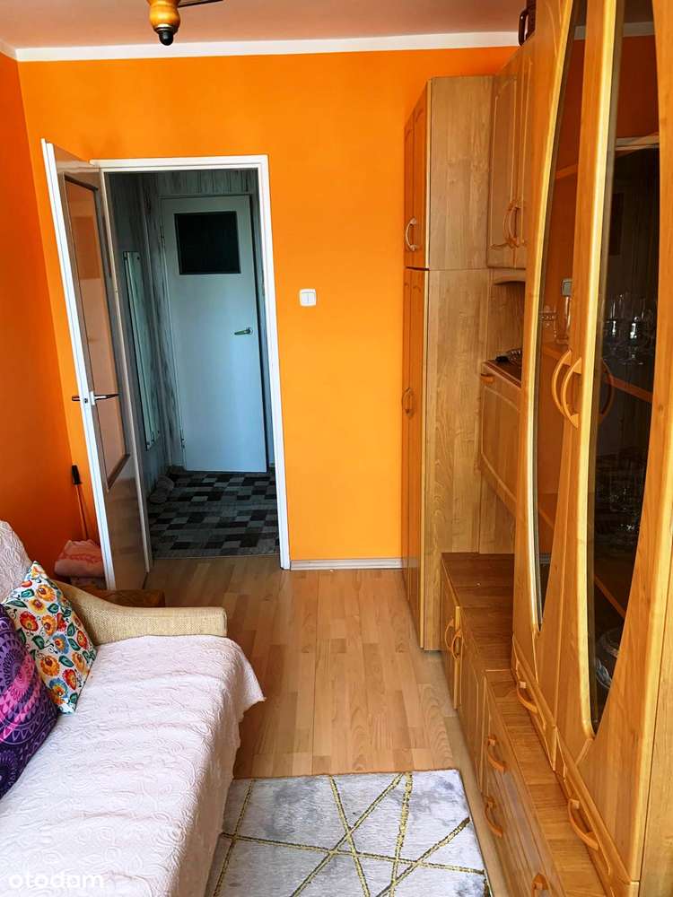 Klimatyczne 3-pokojowe mieszkanie w sercu Lubina.-6