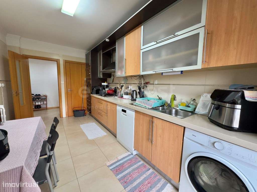 Excelente Apartamento T2 com garagem em Fernão Ferro - Grande imagem: 4/29