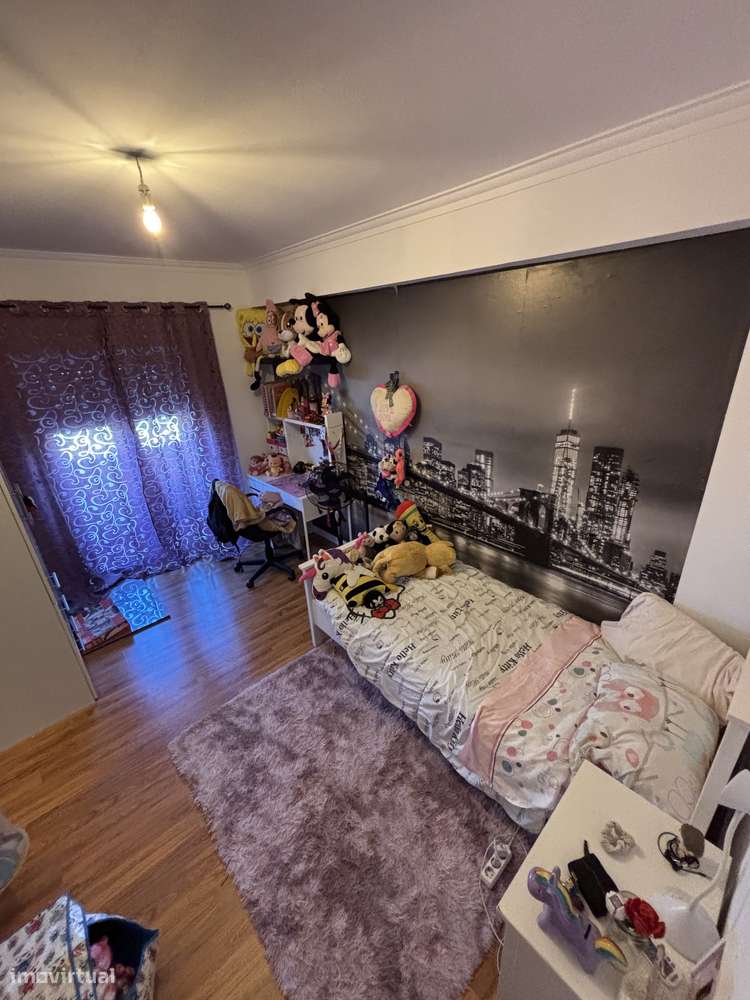 Apartamento T4 à venda no centro do Montijo-7