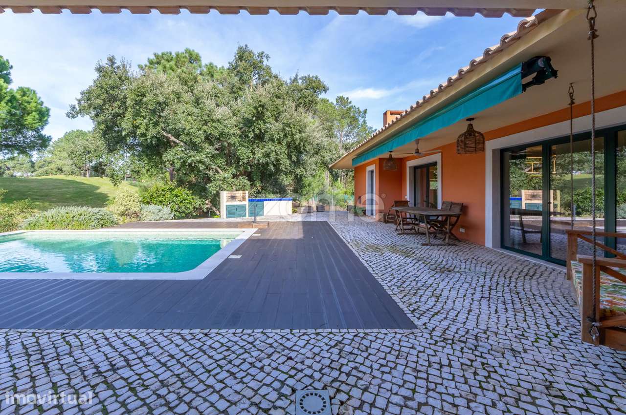 Moradia térrea T3 na Quinta do Peru, condomínio privado com piscina. - Grande imagem: 5/53