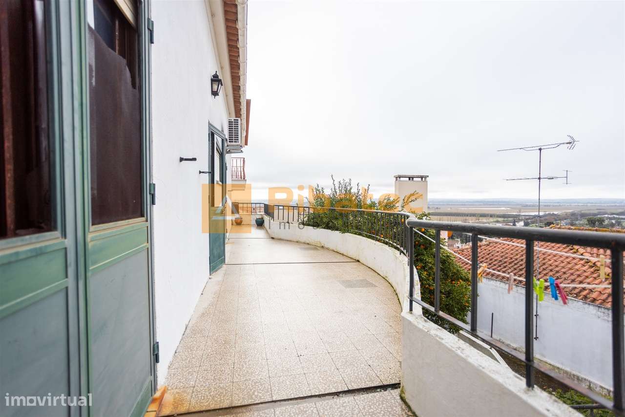 Excelente moradia na Vila de Coruche-26