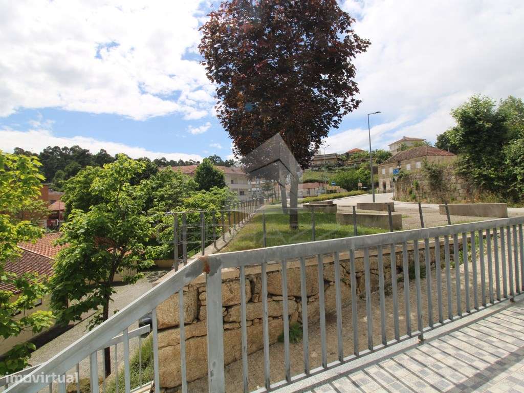 ESPAÇO COMERCIAL EM MOTA-FERVENÇA, CELORICO DE BASTO. - Grande imagem: 3/29